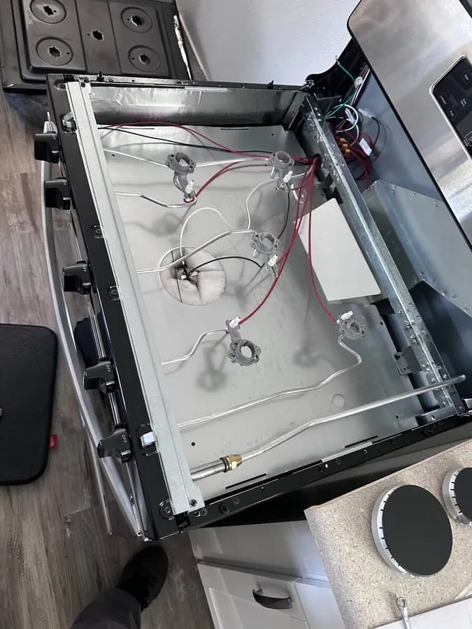 Gas range burner and igniter service in San Diego