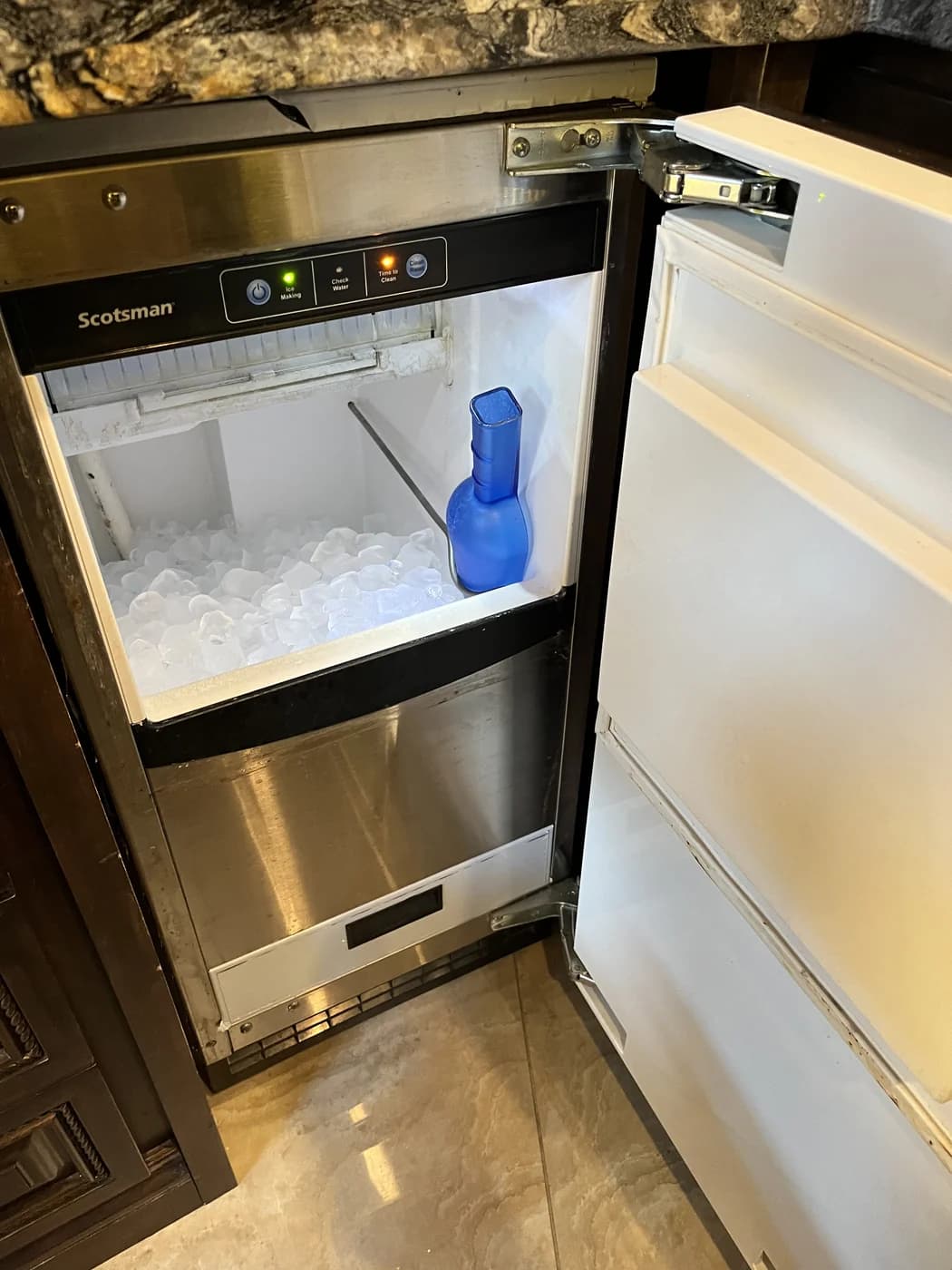 Ice maker fill valve and water line diagnosed in San Diego